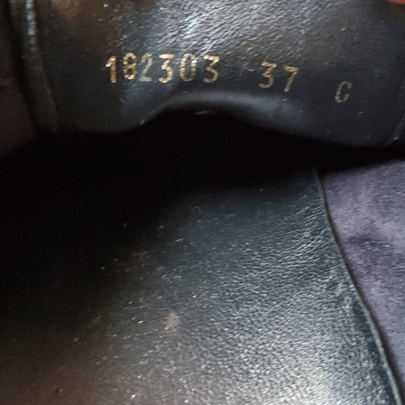 Gucci Lace Up Sneakers - Picture 11 of 11